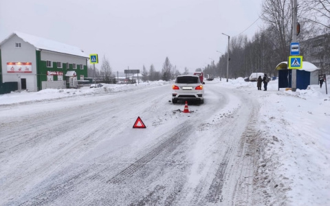 В Кирове в результате столкновения Mercedes и LADA Granta пострадала пятилетняя девочка