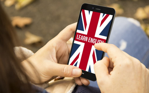 Кировчане смогут изучать иностранный язык с помощью новой платформы на мобильном