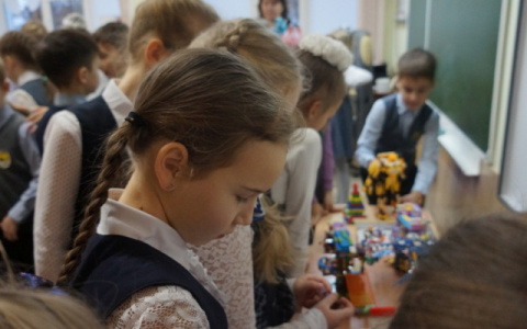 Известно, когда в Кирове стартует подача заявлений о приеме детей в 1 класс