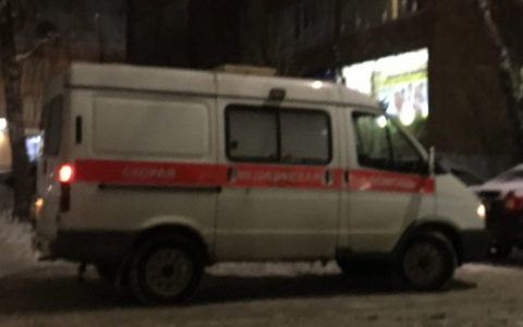 В Кировской области водитель "Лады" разбился насмерть в ДТП с машиной скорой помощи