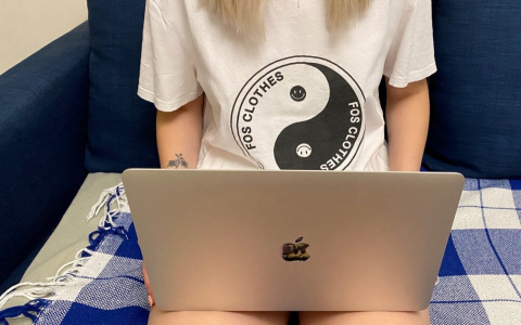 На кировчанку завели уголовное дело за публикацию переписки с подругой в соцсетях