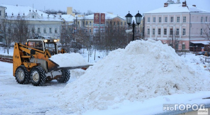 Снег с кировских улиц начнут убирать с 3 января