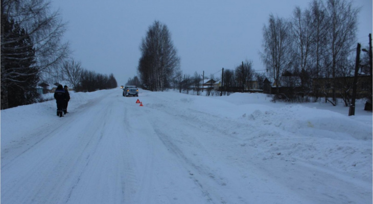 В Кировской области иномарка сбила двух пешеходов: одна из женщин погибла