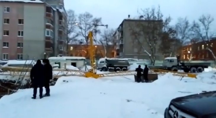 Стали известны пострадавшие из-за падения строительного крана в Кирове
