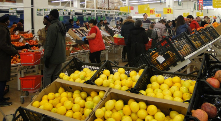В Кирове обнаружили около 800 килограммов зараженных лимонов