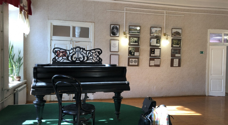 Бухгалтерию министерства выселили из старинного особняка в Кирове ради музея