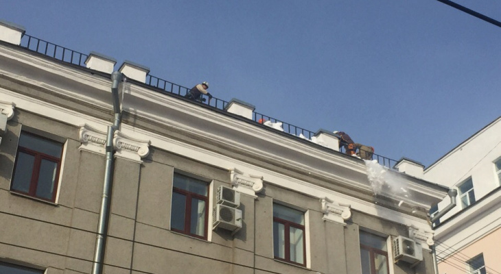 Не по периметру: в Кирове ввели новые правила уборки крыш