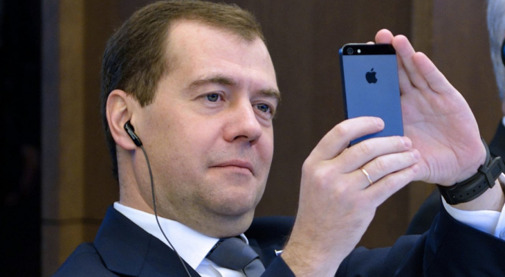 Дмитрий Медведев ответит на вопросы россиян в прямом эфире 