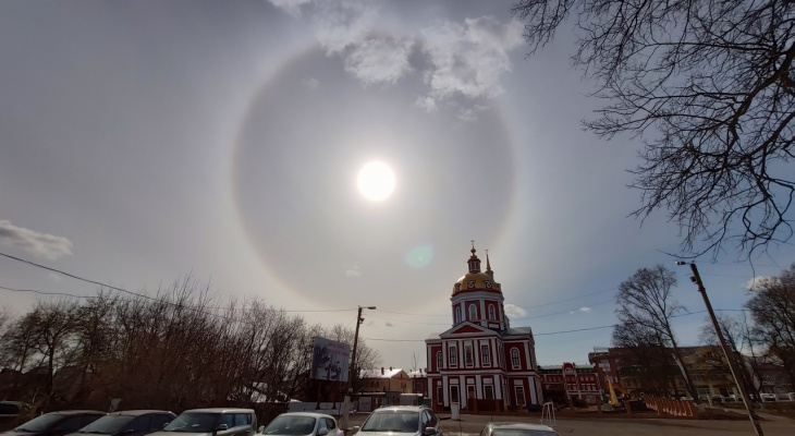 В Кирове наблюдали удивительное по красоте природное явление