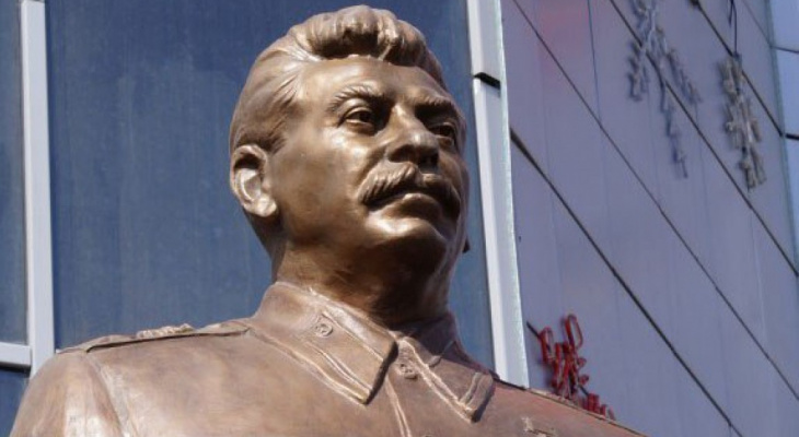 Памятник Сталину в Кировской области уберут вскоре после установки