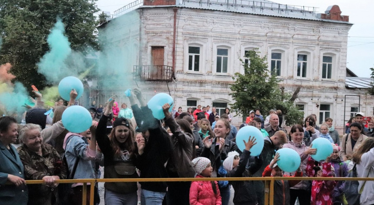 В Нолинске прошел фестиваль красок: мнения разделились