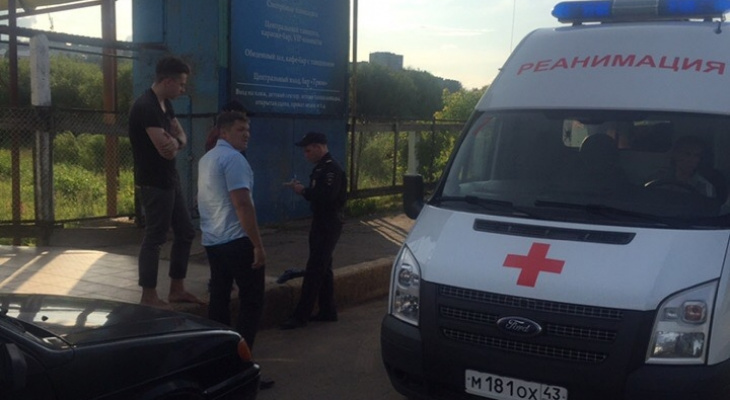 Достал из-под поезда, помог тонущему и вытащил из огня: как кировские полицейские спасали людей