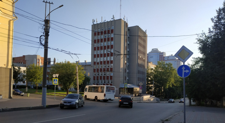 В Кирове запретили самый популярный поворот налево по Преображенской