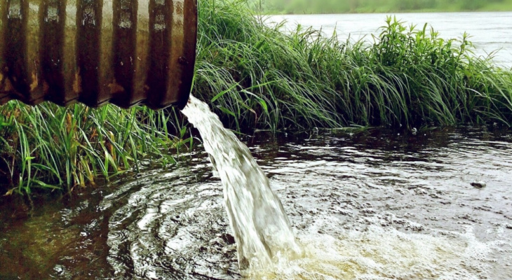 В Кировской области молочный завод оштрафовали за сбросы в реку