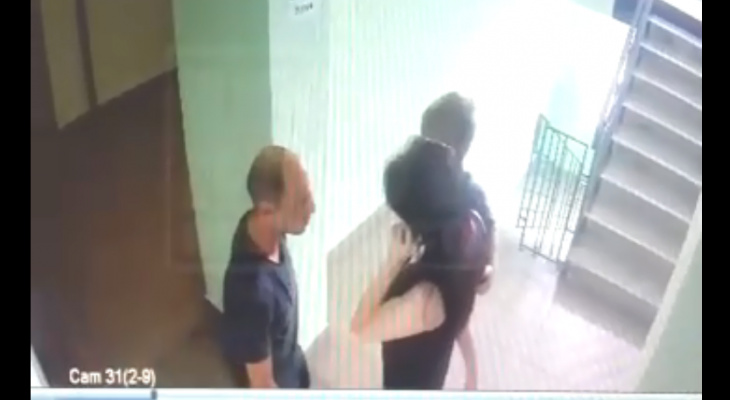 В Кирове мужчина избил мать с ребенком из-за просьбы не шуметь