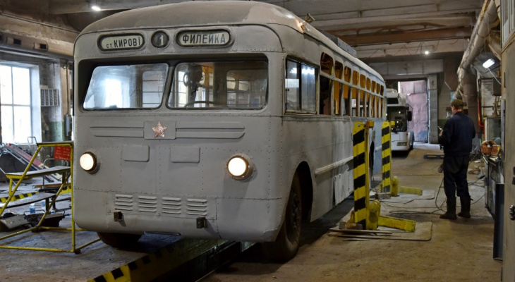В Кирове вернули к жизни единственный сохранившийся троллейбус 1953 года выпуска