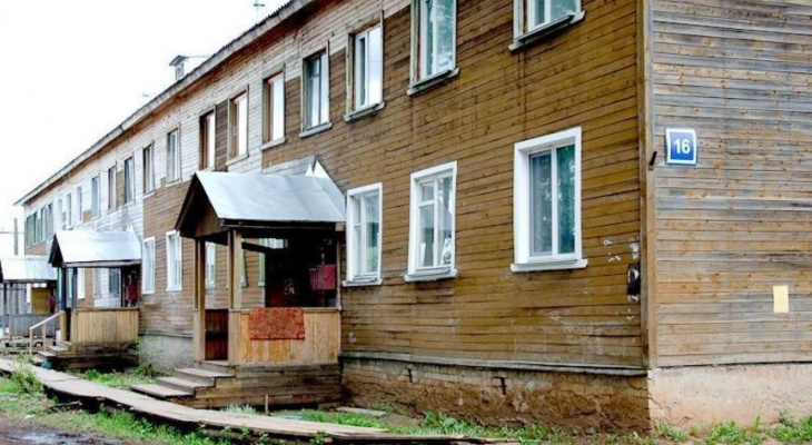 В Кирове снесут двухэтажную «деревяшку»