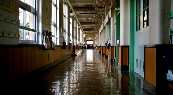 В Кирове в школе № 54 были сорваны уроки
