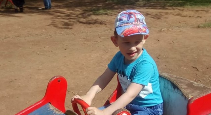 Сбор помощи: 6-летний мальчик из Кировской области нуждается в постоянной реабилитации