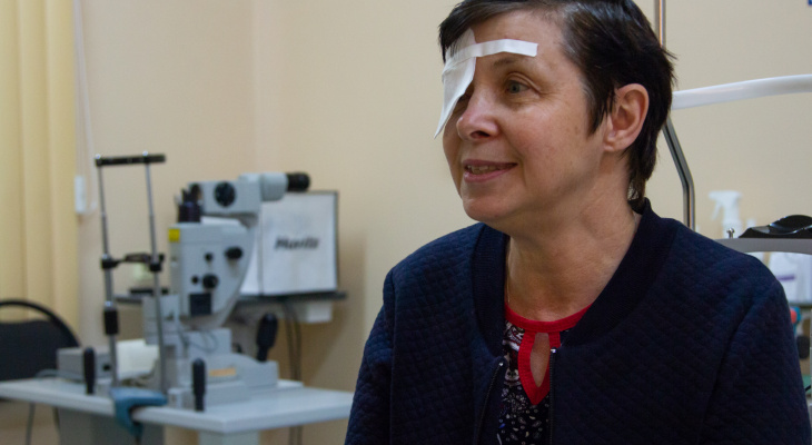 «Я смогу видеть как раньше»: кировские врачи вернули зрение женщине