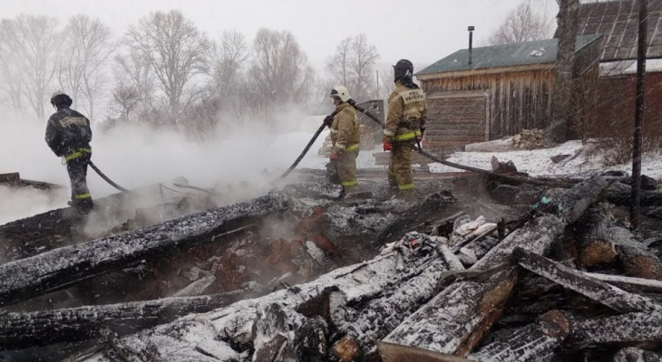 В Кировской области в двух пожарах погибли пенсионеры