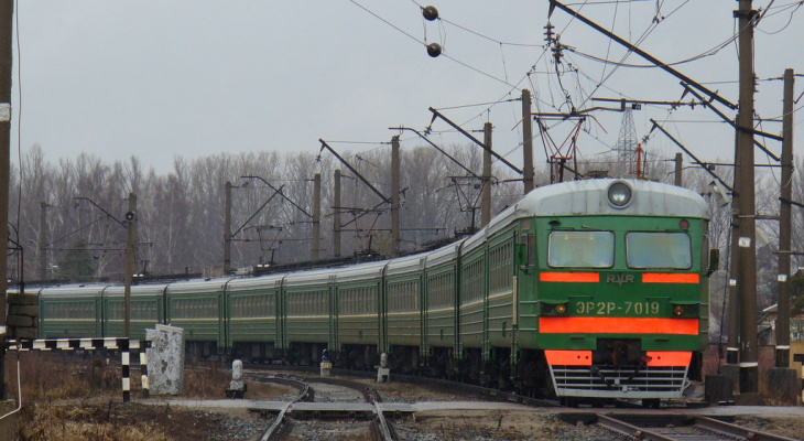 Поезда из Кирова в Санкт-Петербург отменяют на несколько месяцев