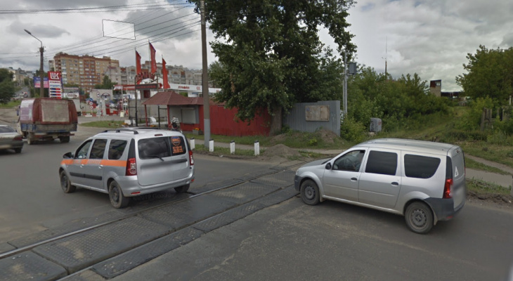 В Кирове на 6,5 часов закроют переезд на перекрестке улиц Ленина и Блюхера