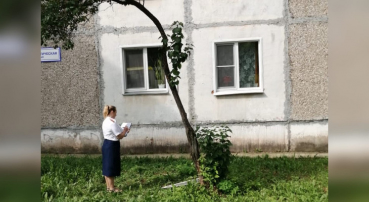 В Кирове из окна дома выпал годовалый ребенок