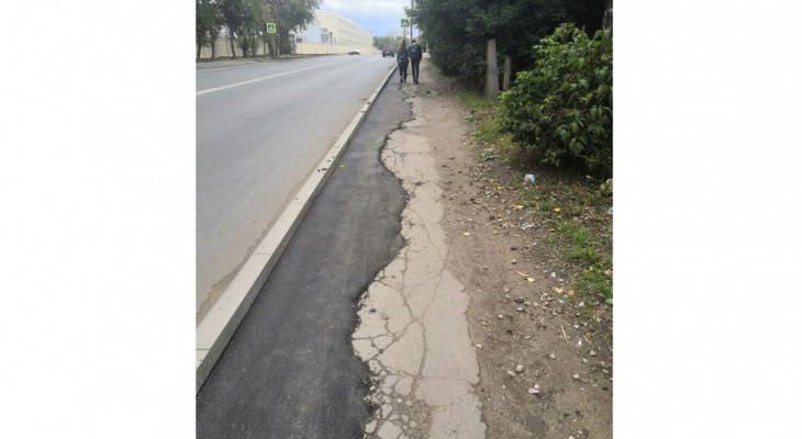 Фото дня: на Дзержинского сделали «половинчатый» ремонт тротуаров