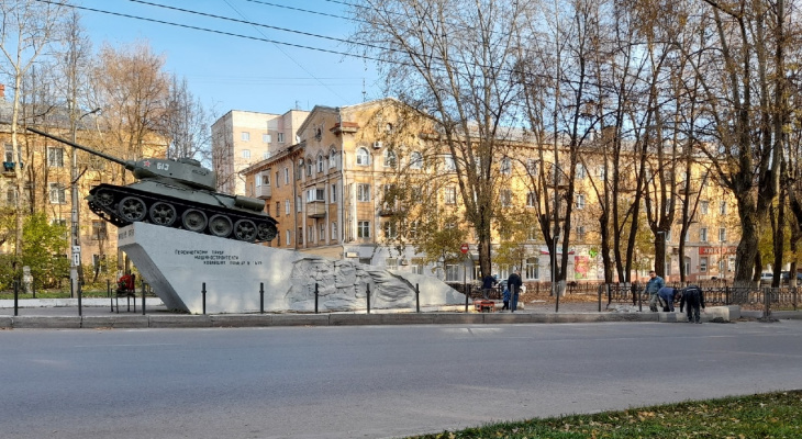 "Кладбищенский памятник": как выглядит забота о пешеходах в Кирове и что об этом думают горожане