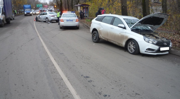 В Кирове пьяный водитель спровоцировал массовое ДТП: есть пострадавшие