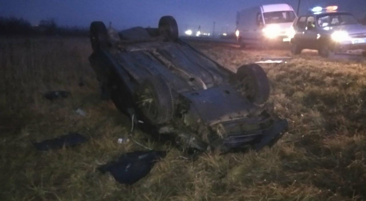 Утром на трассе в Кировской области погиб 26-летний мужчина-водитель