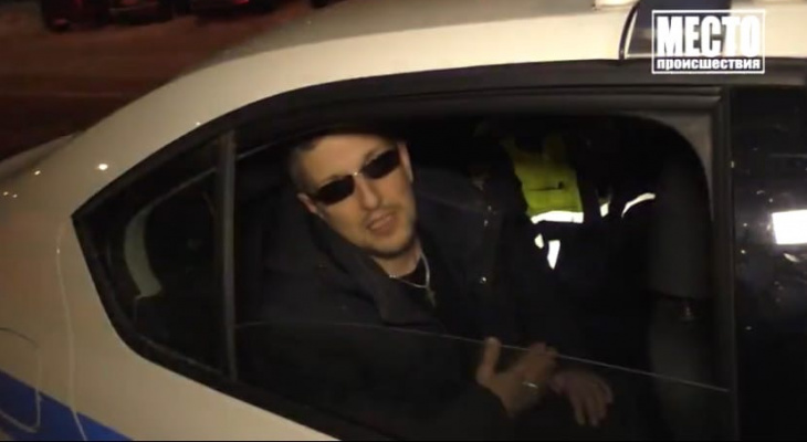 В Кирове пьяный водитель записал поздравление для дочери из машины полиции