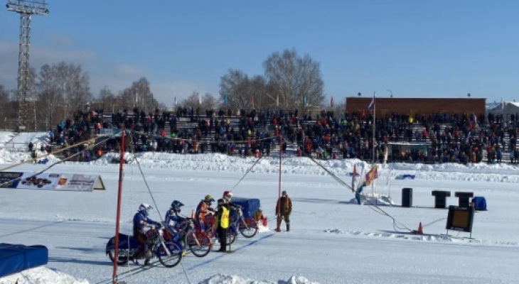 В Кировской области стартовал этап командного чемпионата России по мотогонкам на льду