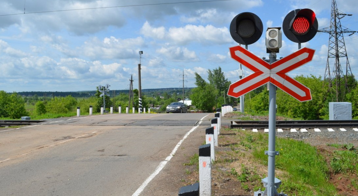 В Кирове в майские выходные ограничат проезд через железнодорожный переезд