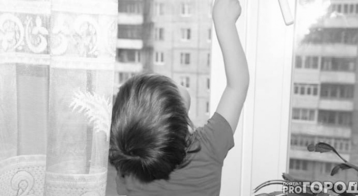 В Кирово-Чепецке 3-летний мальчик разбился насмерть, выпав из окна