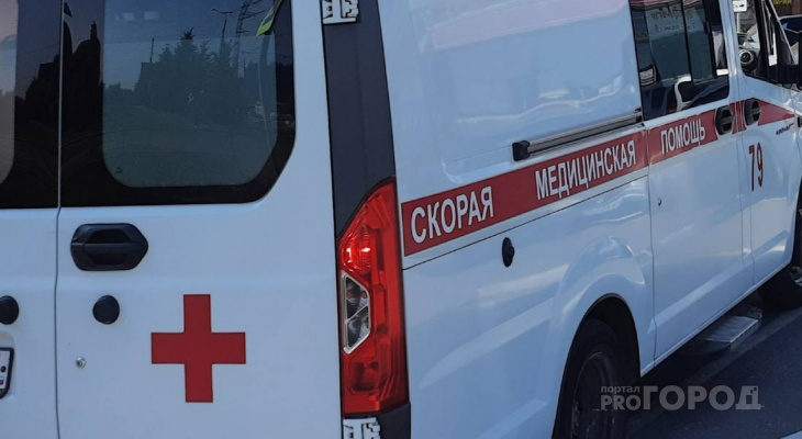 В Кировской области водитель автомобильного крана получил тяжелые травмы