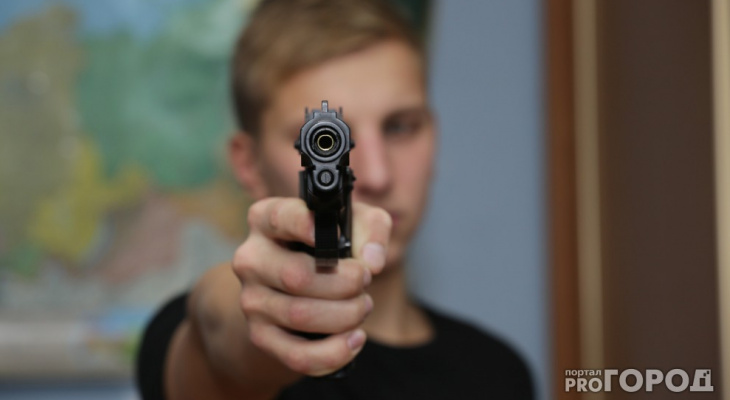 В Кирове пьяный мужчина из пистолета «Пионер» выстрелил в лицо 13-летнему ребенку
