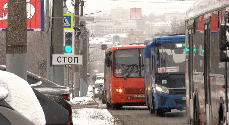 Работа светофоров в Кирове постепенно налаживается