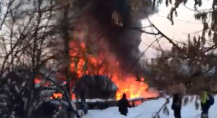 Пожар в частном доме в Кирове: хозяина госпитализировали с ожогами