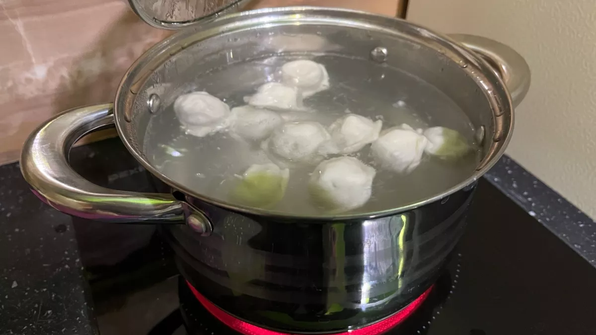 Кировский бизнесмен продавал полуфабрикаты из непонятного мяса и творога