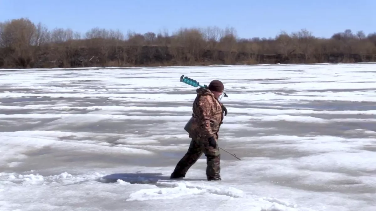 Власти изменили сроки ограничений выхода на лед водоемов в Кировской области