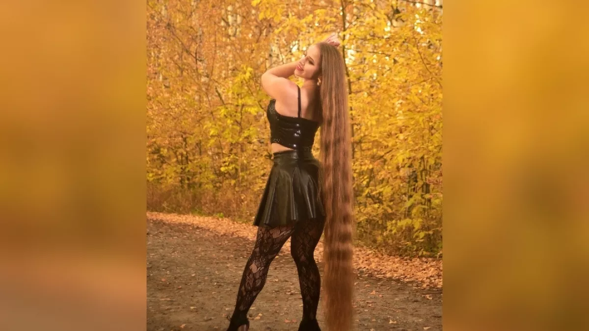 "На распущенные волосы эмоционально реагируют иностранцы": кировчанки с длиной волос 150 см рассказали о курьезах и реакциях прохожих 