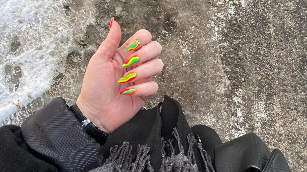 Время маникюра теперь по ГОСТу: новые правила для салонов с 30 апреля — подробности