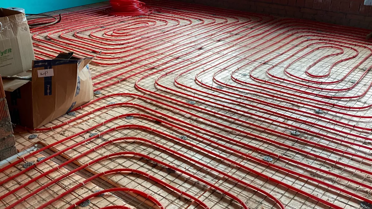 Прочнее ламината и теплее плитки: покрытие для пола, которое служит годами