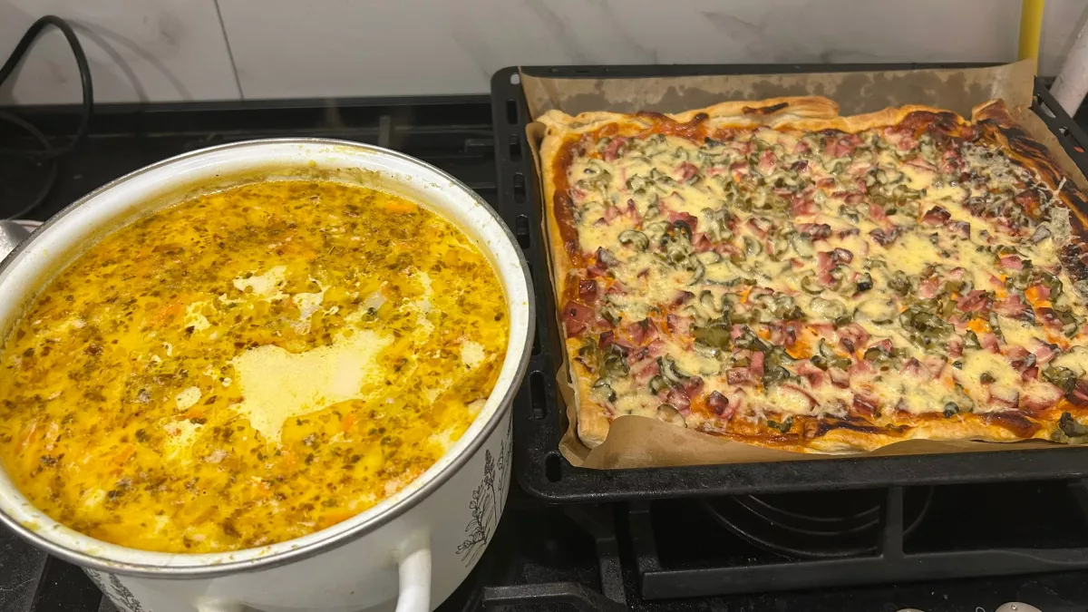 Бросила щепотку соды в суп - теперь делаю так всегда при приготовлении щей и овощных бульонов