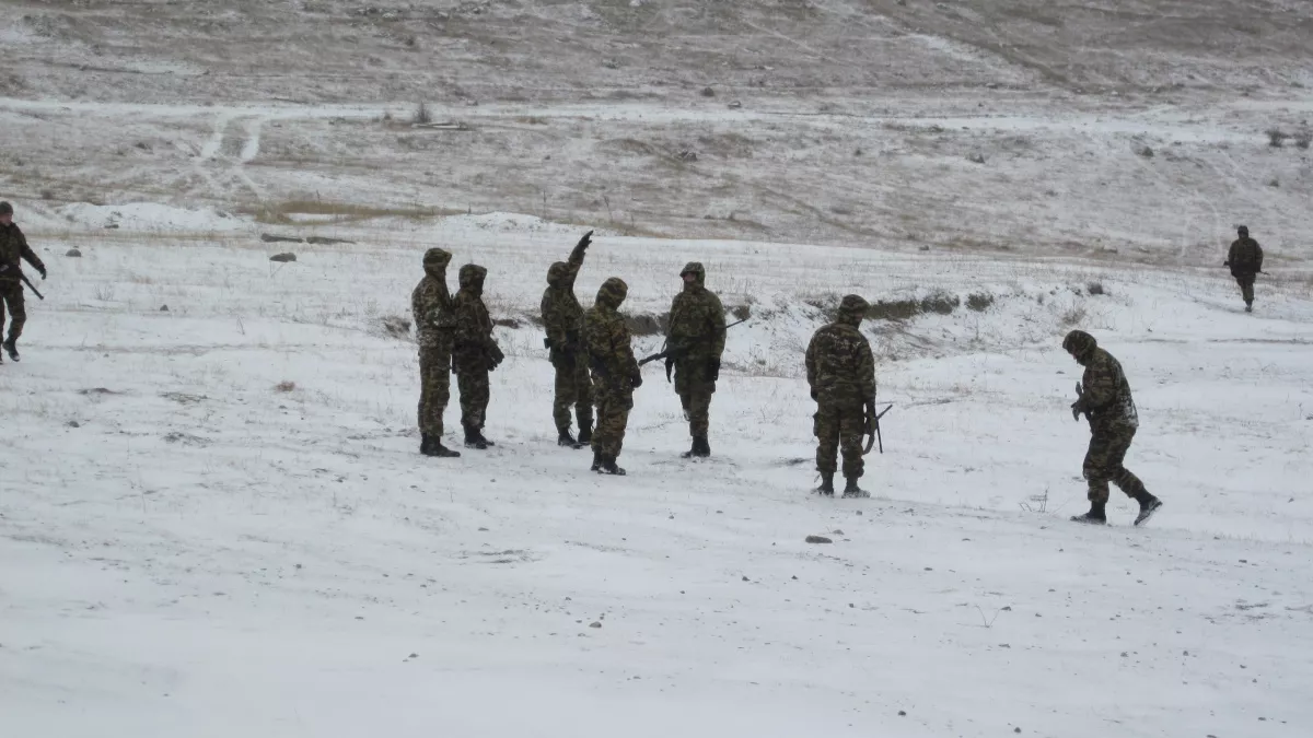 Кировчанин восстановил линию связи в зоне СВО, оказавшись под прицелом дрона ВСУ