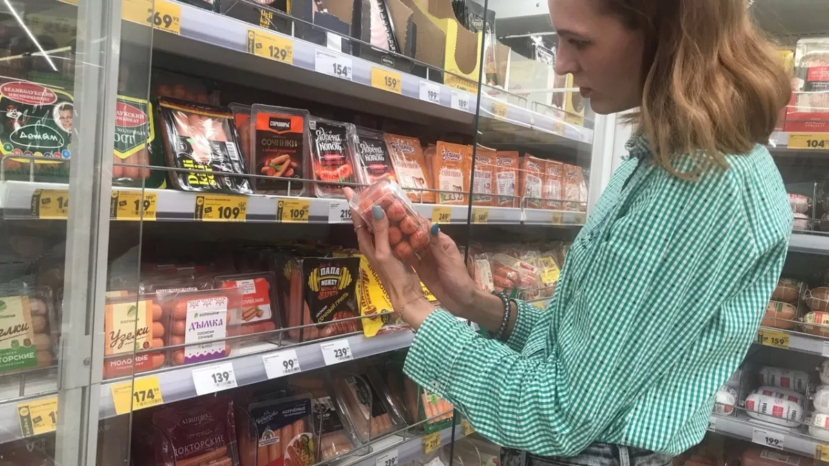 По ГОСТу или ТУ - где "бумажный" фарш, а где - мясо: эксперт рассказала, как выбрать хорошую колбасу