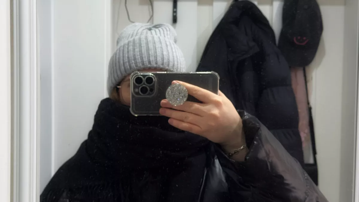 Шапка или прическа? Теперь не надо выбирать: 8 моделей, которые сохранят укладку и согреют