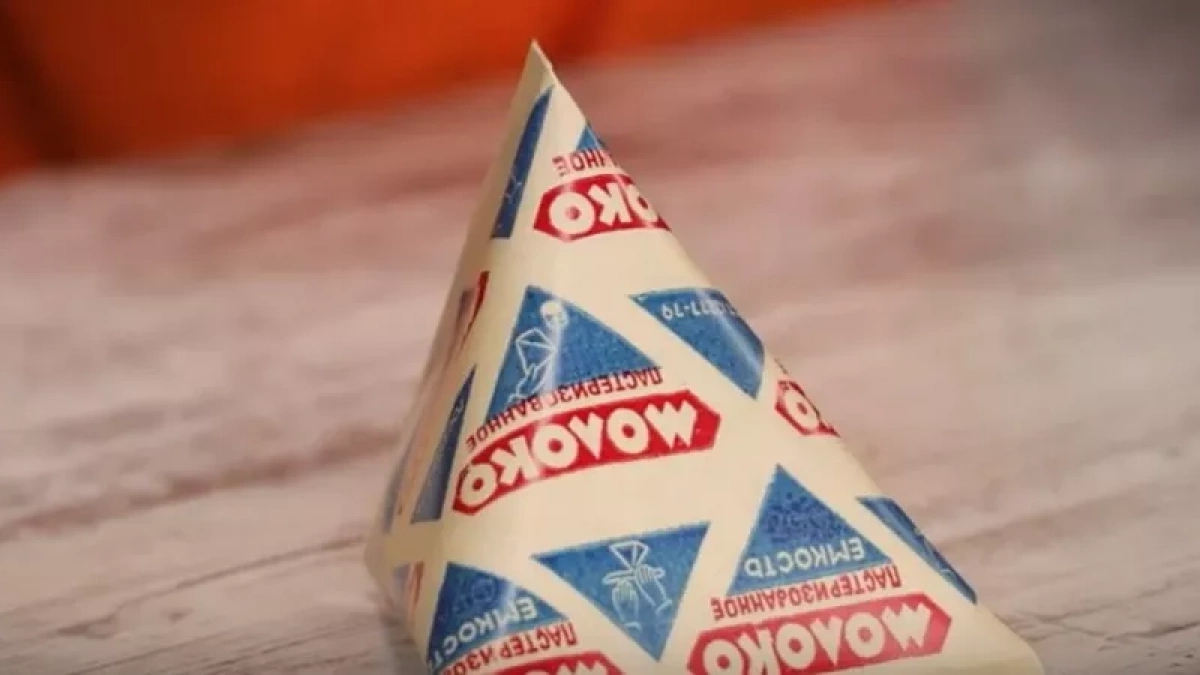 Почему в СССР отказались от молока в треугольных упаковках - истинную причину знают не все